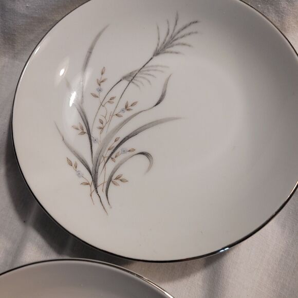 Castlecourt Fine China Japan Set Of 4 Fruit/Dessert Bowls 5 5/8" Wheat Spray - Picture 4 of 9